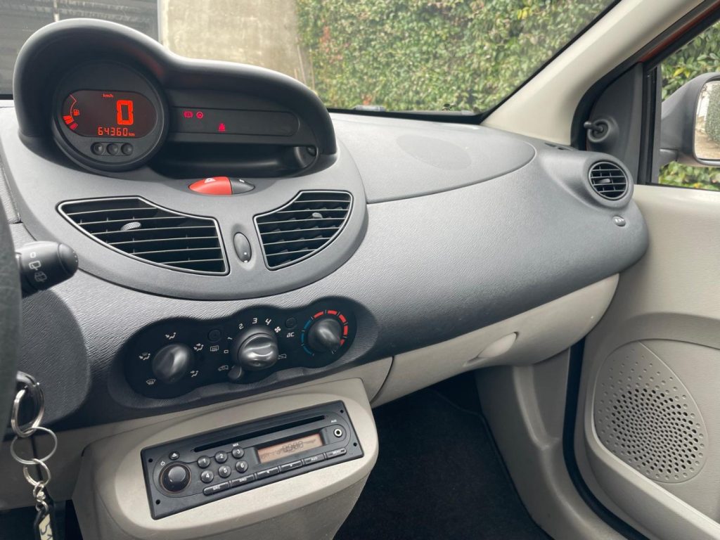 RENAULT Twingo 1.2 16V Dynamique - 6