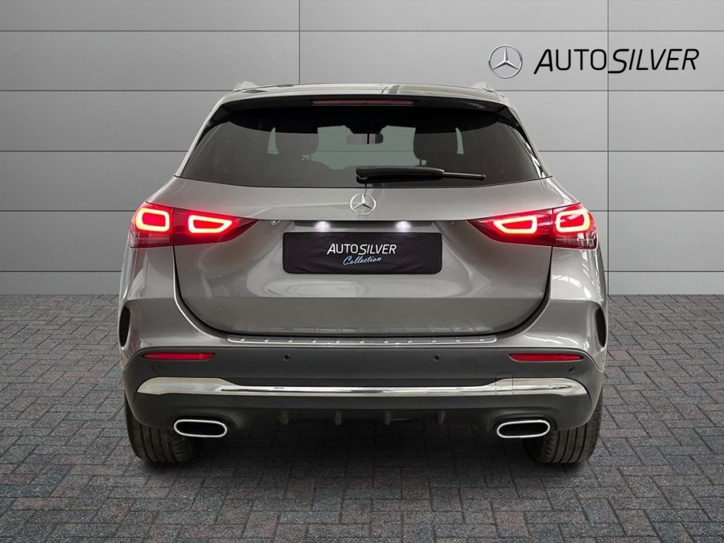 MERCEDES-BENZ GLA 200 d Automatic Premium - 4