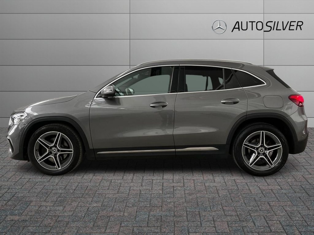 MERCEDES-BENZ GLA 200 d Automatic Premium - 6