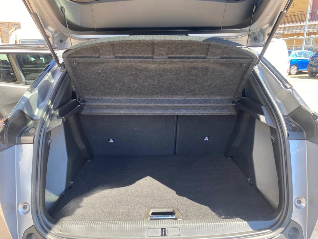 PEUGEOT 2008 130CV Allure Pack UNICO PROPRIETARIO GOMME NUOVE - 8