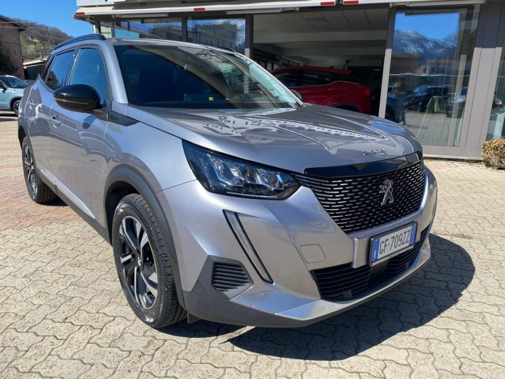 PEUGEOT 2008 130CV Allure Pack UNICO PROPRIETARIO GOMME NUOVE - 2