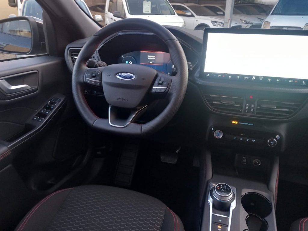 FORD Kuga 2.5 Full Hybrid 180 CV CVT 2WD ST-Line - 23