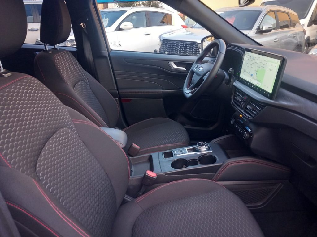 FORD Kuga 2.5 Full Hybrid 180 CV CVT 2WD ST-Line - 17