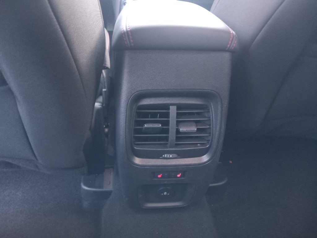 FORD Kuga 2.5 Full Hybrid 180 CV CVT 2WD ST-Line - 25