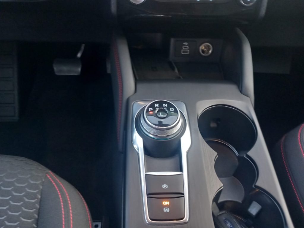 FORD Kuga 2.5 Full Hybrid 180 CV CVT 2WD ST-Line - 22