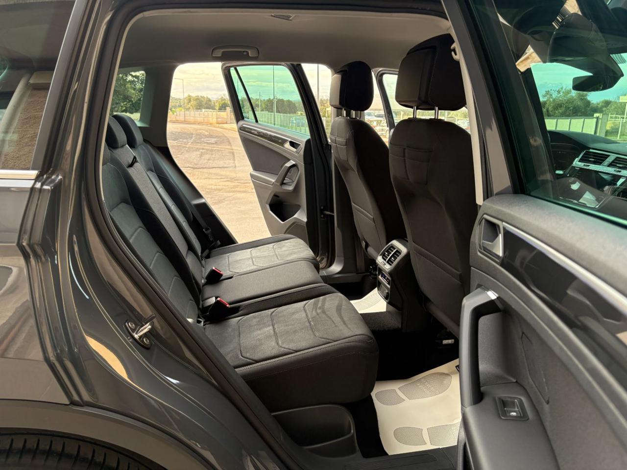 VOLKSWAGEN Tiguan 2.0 TDI 150 CV SCR DSG Elegance VIRTUAL - 11