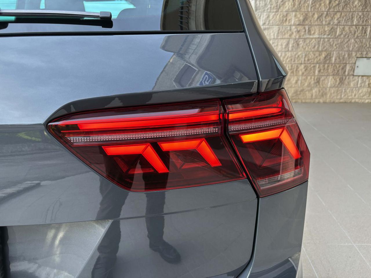 VOLKSWAGEN Tiguan 2.0 TDI 150 CV SCR DSG Elegance VIRTUAL - 32