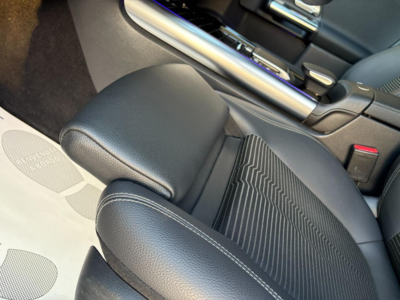 MERCEDES-BENZ GLA 200 d Automatic Sport Plus - 17