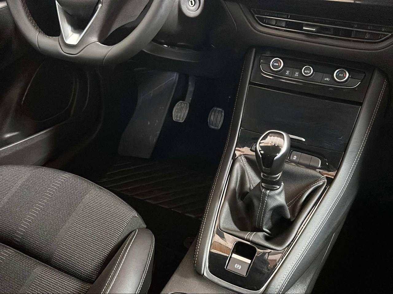 OPEL Grandland 1.2 Turbo 12V 130 CV GS - 26