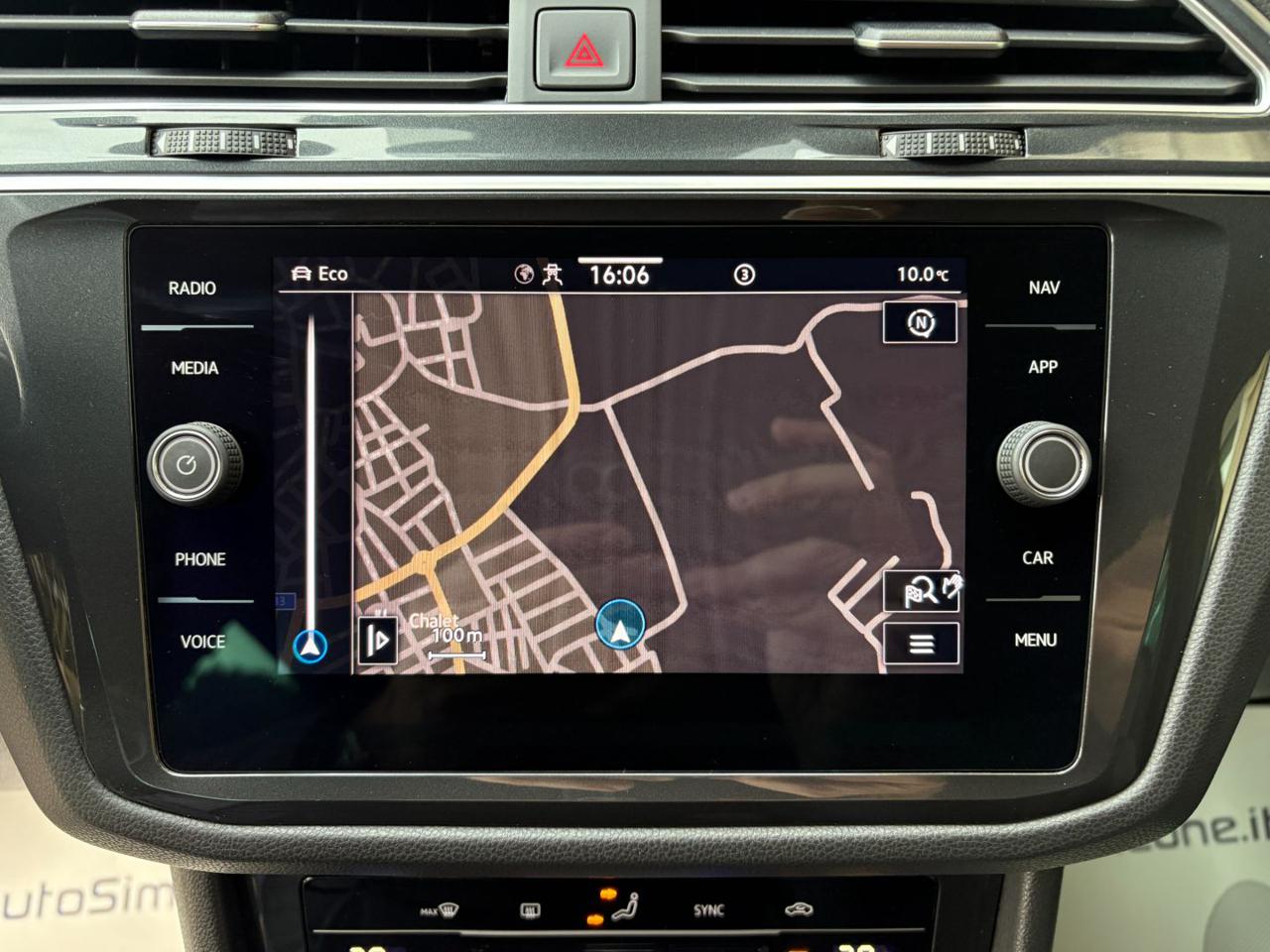 VOLKSWAGEN Tiguan 2.0 TDI 150 CV SCR DSG 4MOTION R-Line - 24