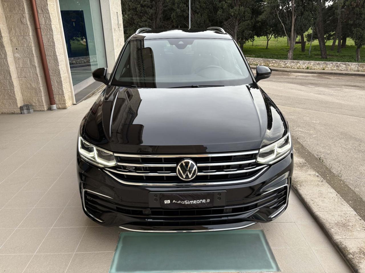 VOLKSWAGEN Tiguan 2.0 TDI 150 CV SCR DSG 4MOTION R-Line - 2
