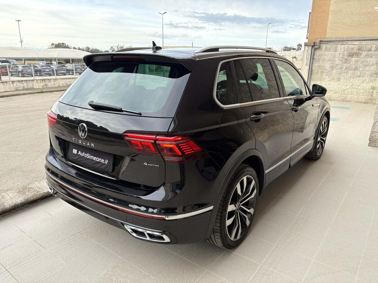 VOLKSWAGEN Tiguan 2.0 TDI 150 CV SCR DSG 4MOTION R-Line - 5