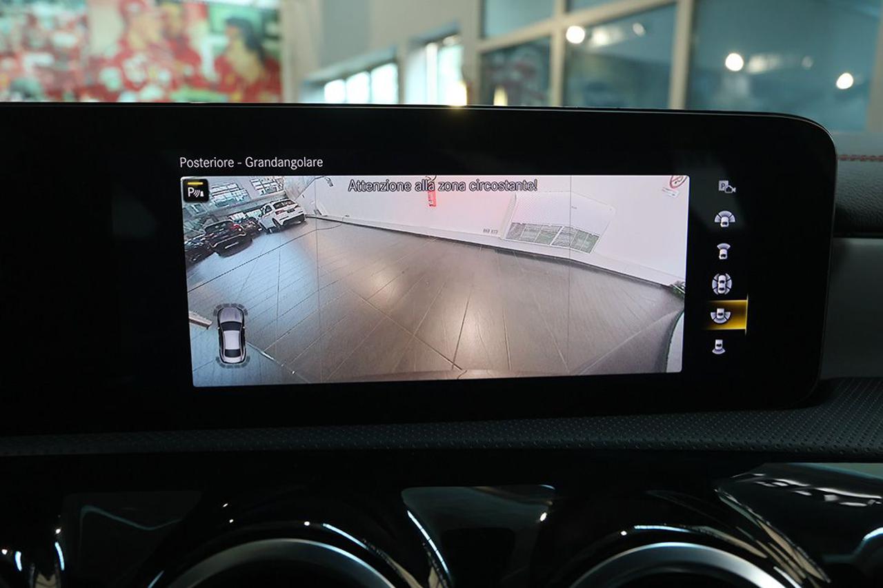 MERCEDES-BENZ CLA 220 d Automatic Premium AMG - 25