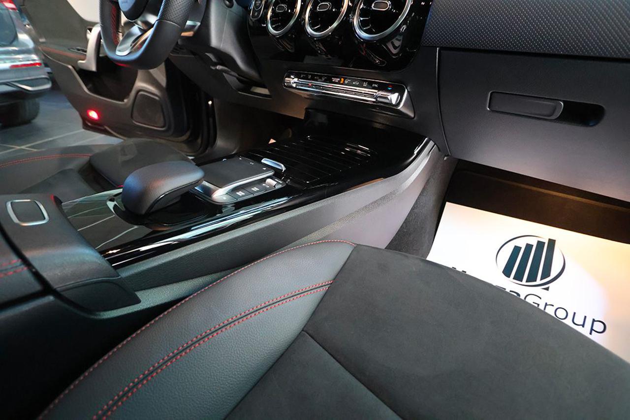 MERCEDES-BENZ CLA 220 d Automatic Premium AMG - 33