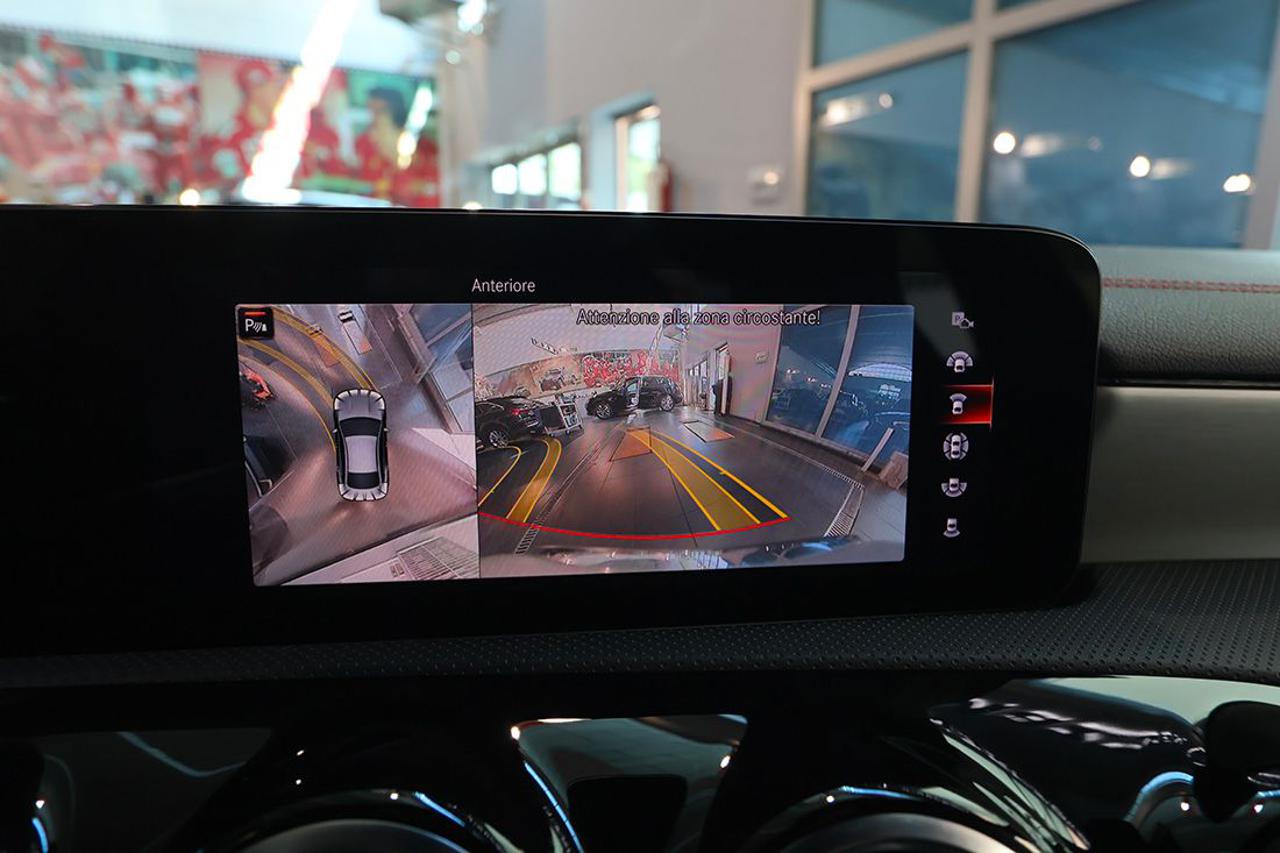 MERCEDES-BENZ CLA 220 d Automatic Premium AMG - 26