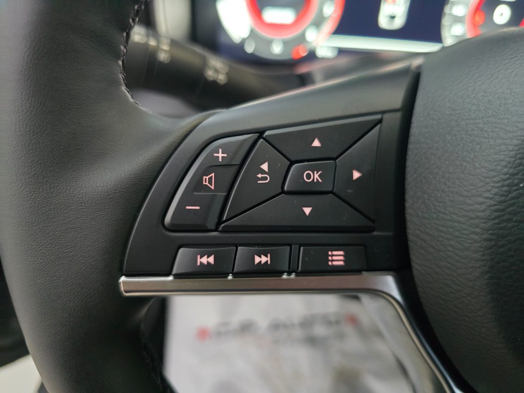 NISSAN Juke 1.0 DIG-T 114 CV N-Connecta - 14