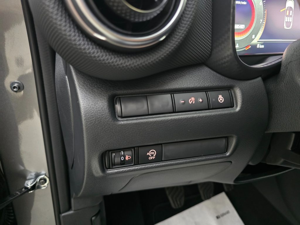 NISSAN Juke 1.0 DIG-T 114 CV N-Connecta - 20