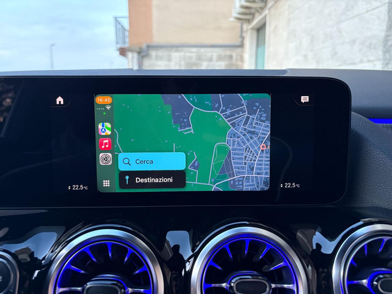 MERCEDES-BENZ GLA 200 d Automatic Sport Plus - 36