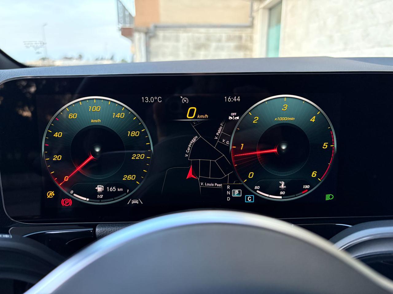 MERCEDES-BENZ GLA 200 d Automatic Sport Plus - 33