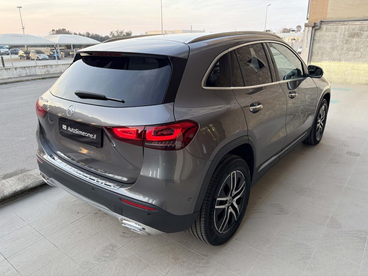 MERCEDES-BENZ GLA 200 d Automatic Sport Plus - 5