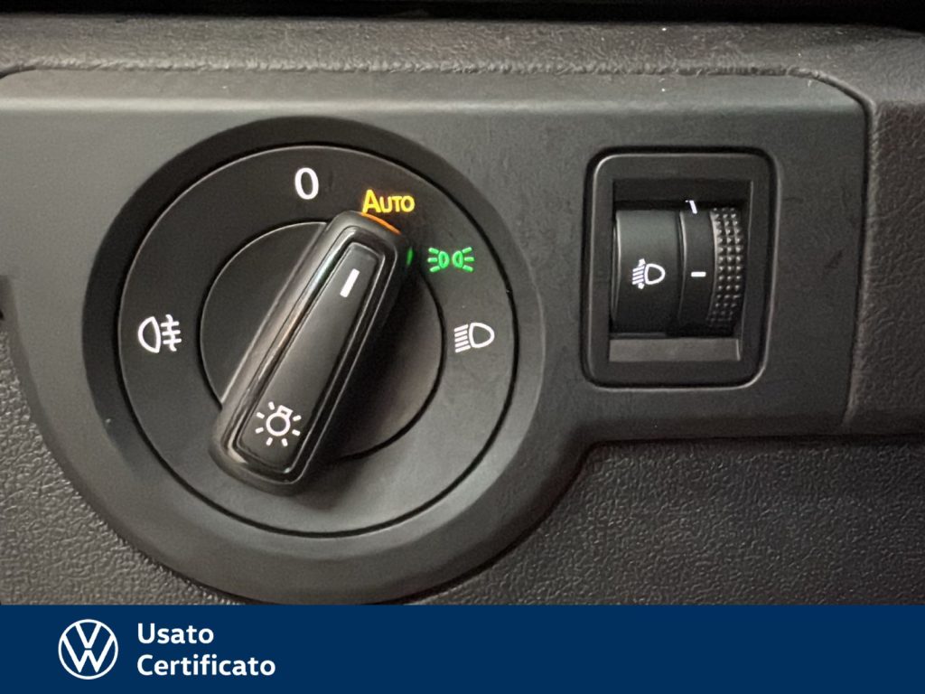 VOLKSWAGEN T-Cross 1.0 tsi life 95cv - 18