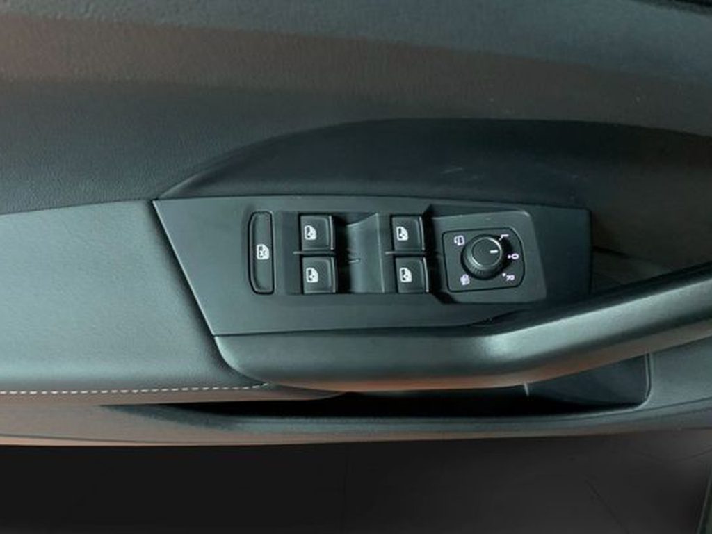 VOLKSWAGEN T-Cross Nuova T-Cross R-Line Plus 1.0 TSI 85 kW (115 CV) M - 15