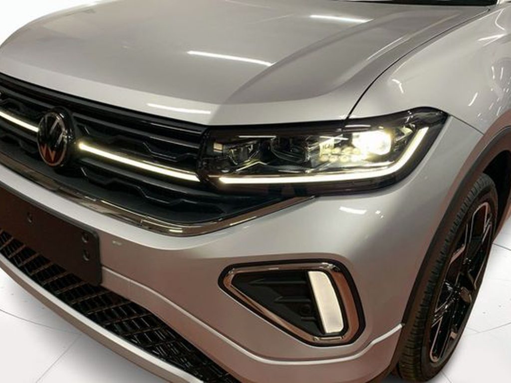 VOLKSWAGEN T-Cross Nuova T-Cross R-Line Plus 1.0 TSI 85 kW (115 CV) M - 22
