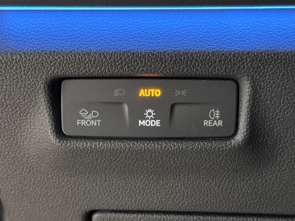 VOLKSWAGEN Tiguan Nuova Tiguan R-Line Plus 1.5 eTSI ACT 110 kW (150 - 14