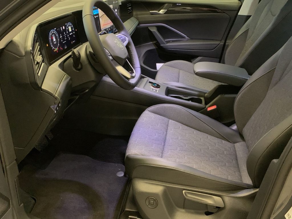 VOLKSWAGEN Tiguan Nuova Tiguan Edition Plus 1.5 eTSI ACT 110 kW (150 - 18