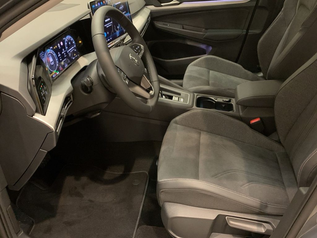 VOLKSWAGEN Golf Nuova Golf Edition Plus 1.5 TSI eHybrid 150 kW (20 - 7