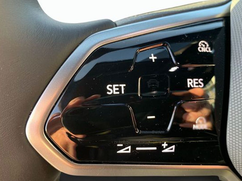 VOLKSWAGEN ID.4 Pro Edition Plus Batteria da 77kWh (net) 210 kW (2 - 10