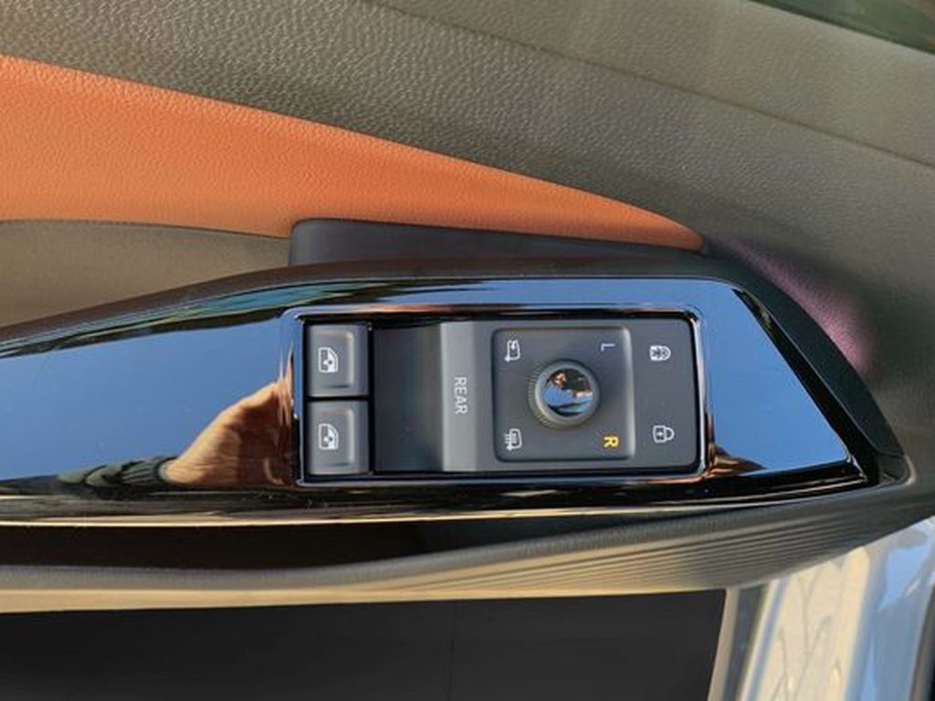 VOLKSWAGEN ID.4 Pro Edition Plus Batteria da 77kWh (net) 210 kW (2 - 15