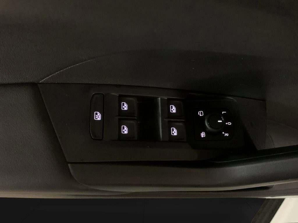 VOLKSWAGEN T-Cross Nuova T-Cross Edition Plus 1.0 TSI 70 kW (95 CV) M - 15