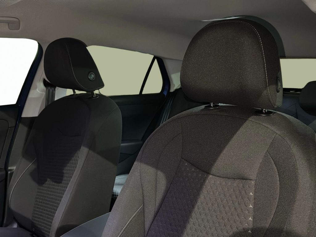 VOLKSWAGEN T-Roc 1.5 etsi life 115cv dsg - 9