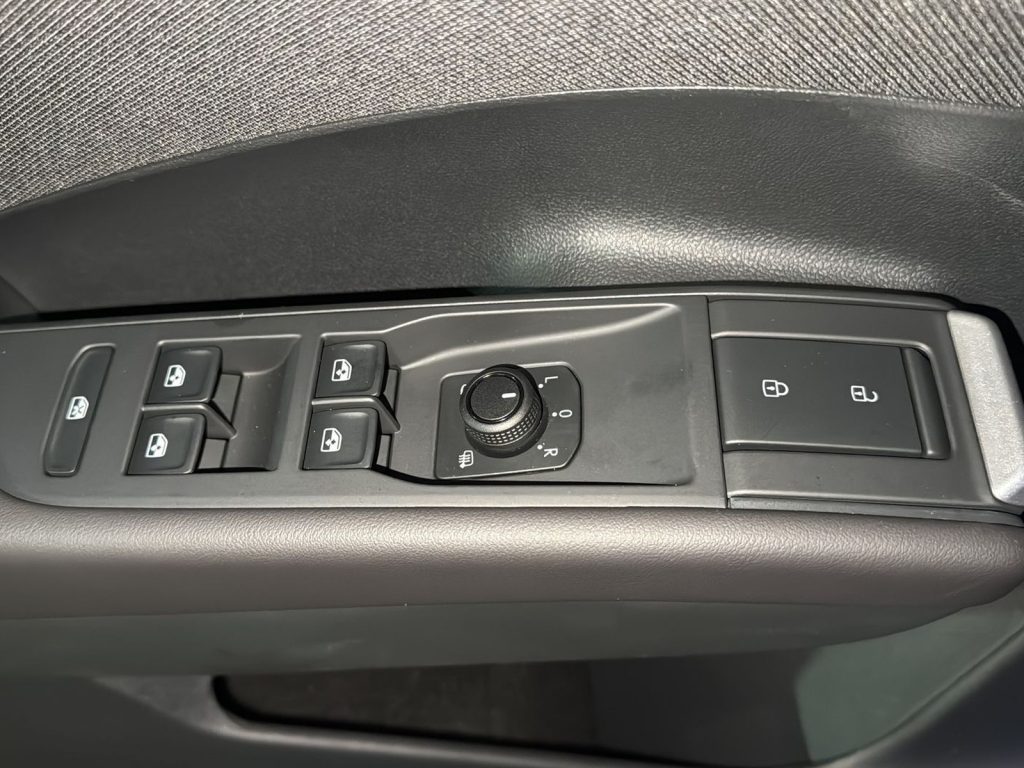 VOLKSWAGEN T-Roc 1.5 etsi life 115cv dsg - 12