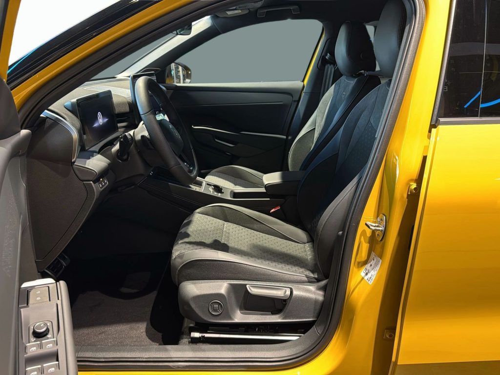 VOLKSWAGEN T-Roc 1.5 etsi r-line 150cv dsg - 8