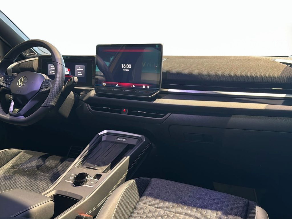 VOLKSWAGEN T-Roc 1.5 etsi r-line 150cv dsg - 22