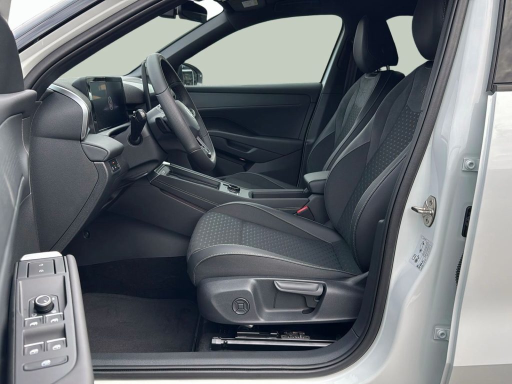 VOLKSWAGEN T-Roc 1.5 etsi r-line 150cv dsg - 9