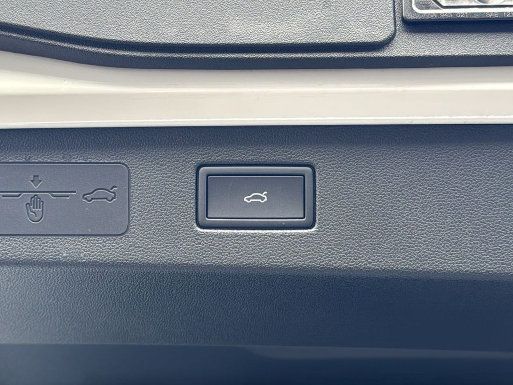 VOLKSWAGEN T-Roc 1.5 etsi r-line 150cv dsg - 13