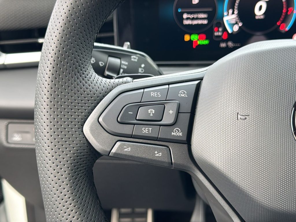 VOLKSWAGEN T-Roc 1.5 etsi r-line 150cv dsg - 19