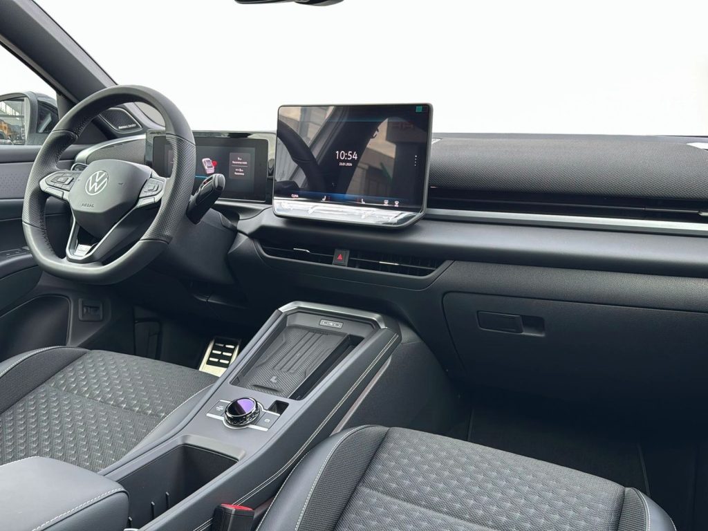 VOLKSWAGEN T-Roc 1.5 etsi r-line 150cv dsg - 23