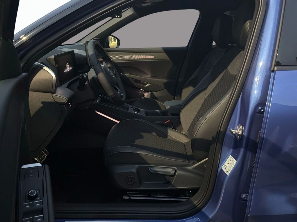 VOLKSWAGEN T-Roc 1.5 etsi r-line 150cv dsg - 9