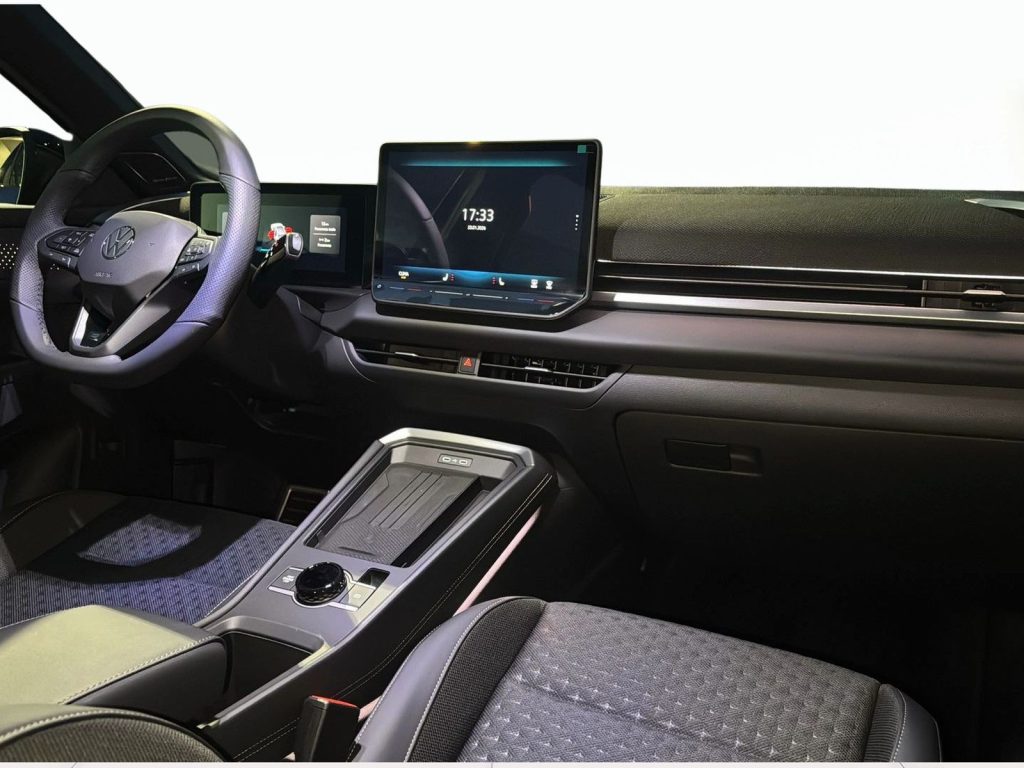 VOLKSWAGEN T-Roc 1.5 etsi r-line 150cv dsg - 23