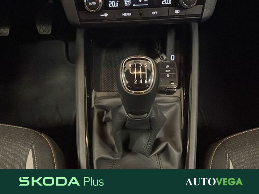 SKODA Kamiq 1.0 tsi style 110cv - 9