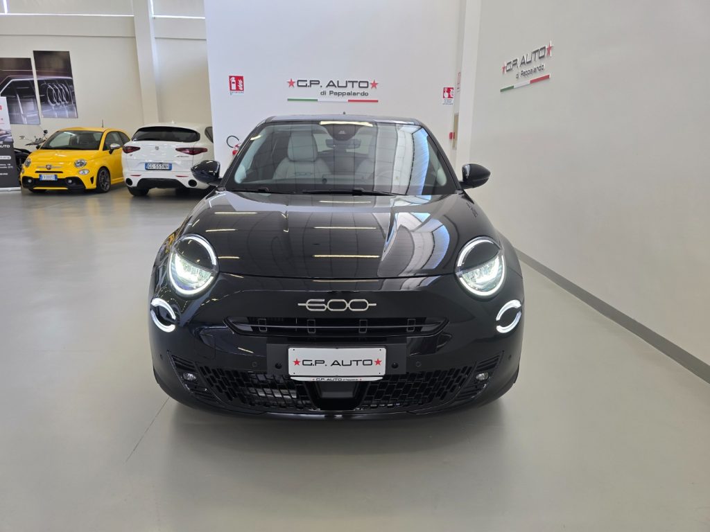 FIAT 600 Hybrid 100 CV DCT MHEV La Prima - 2