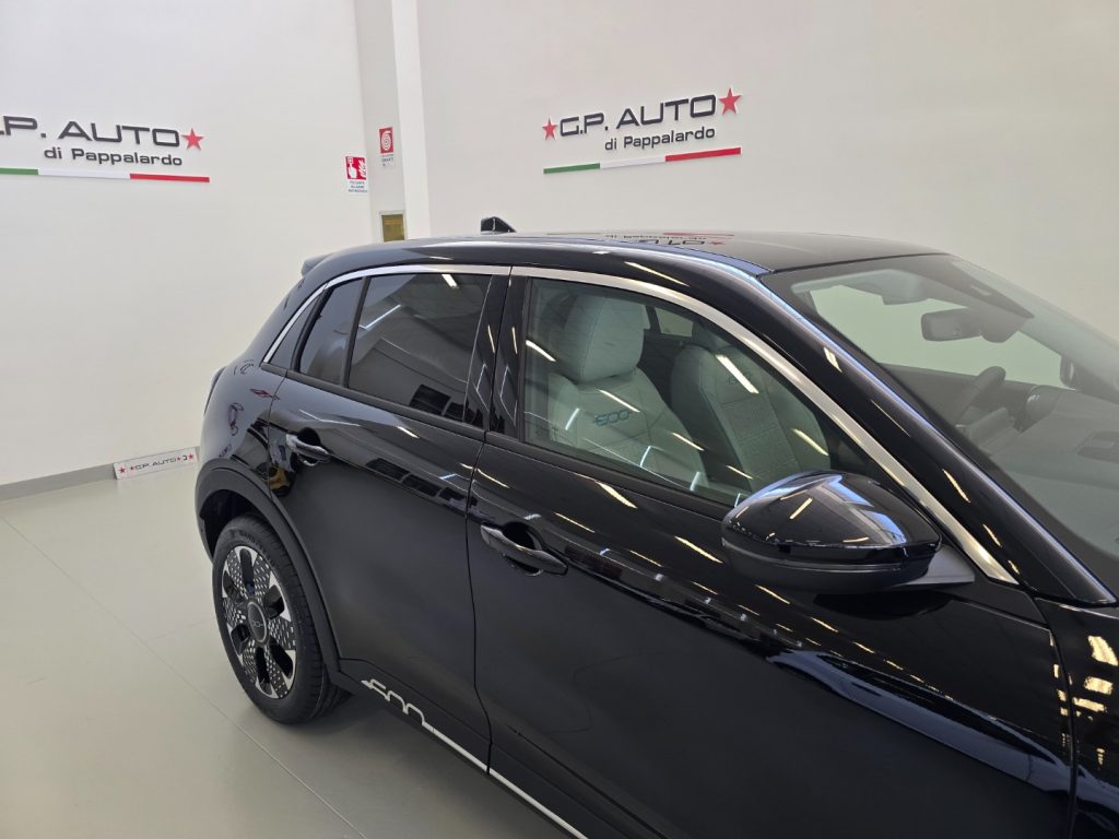 FIAT 600 Hybrid 100 CV DCT MHEV La Prima - 26