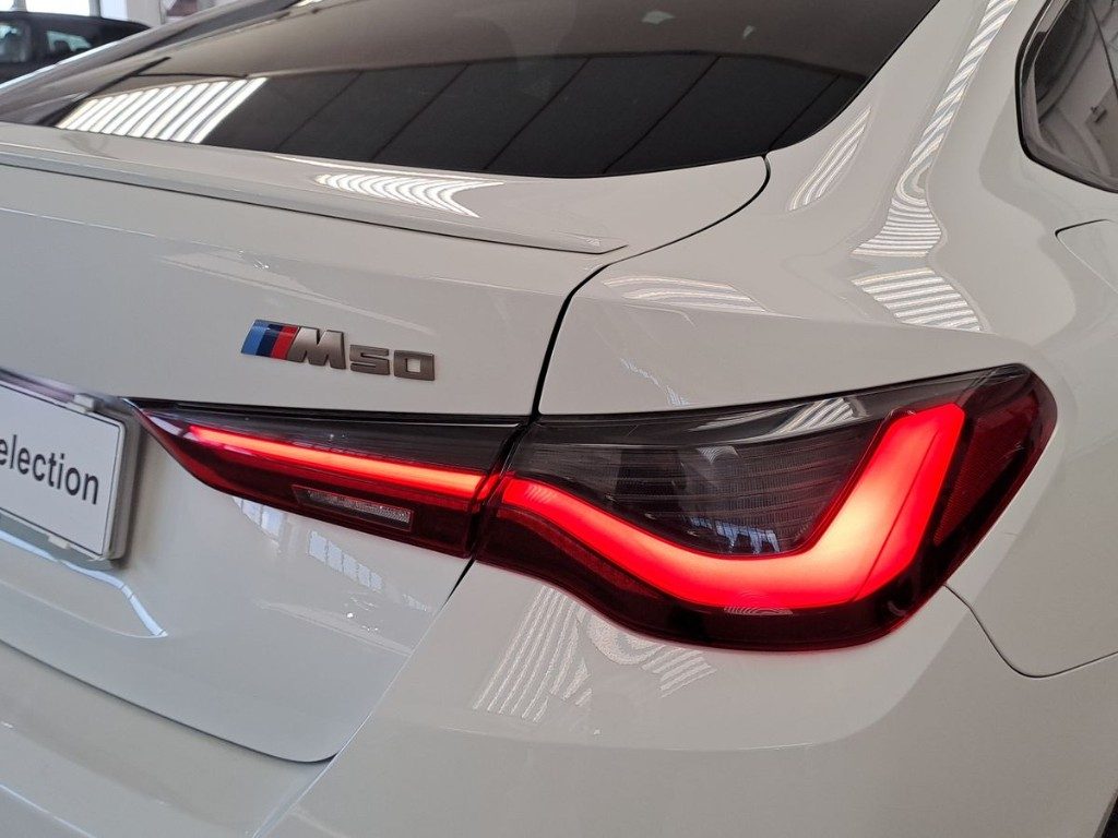 BMW i4 M50 Aut. + Tetto apr. - 7