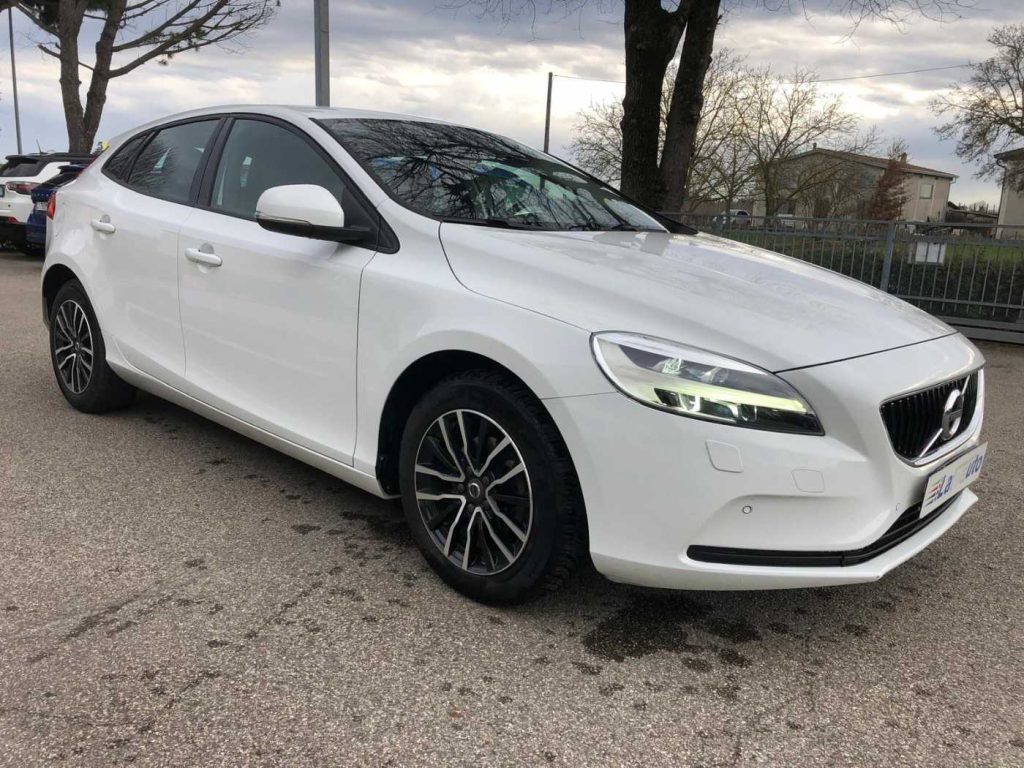 VOLVO V40 D2 Business Plus - 6