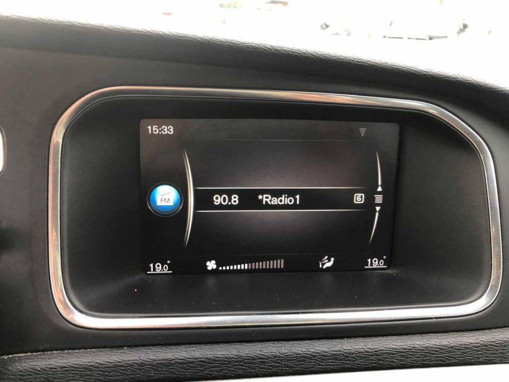 VOLVO V40 D2 Business Plus - 14