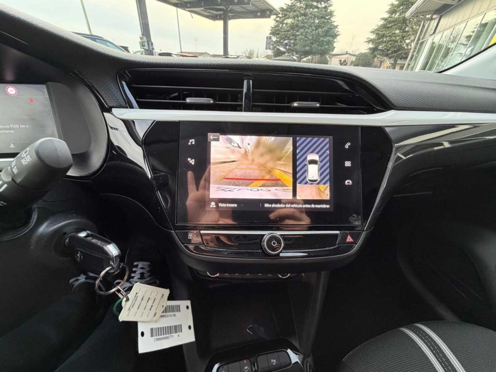 OPEL Corsa 1.2 Design & Tech - 15